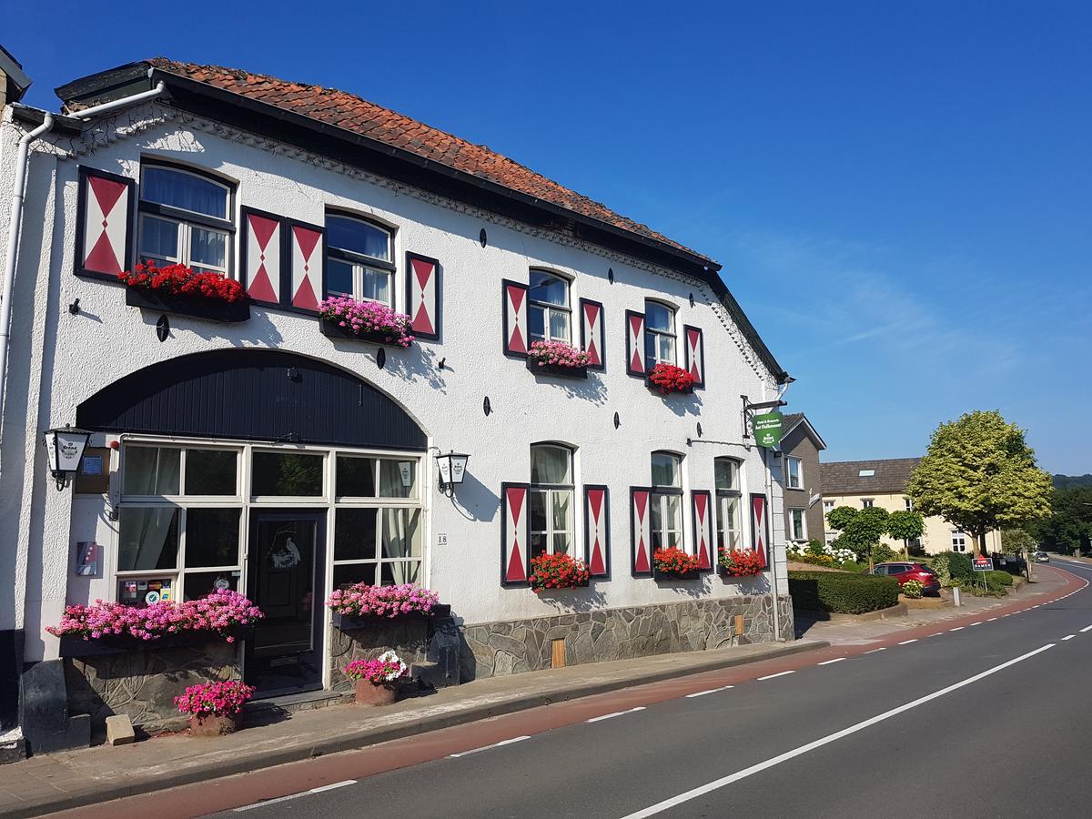 B&B Hotel Gasthoeve Het Valkennest Oud-Valkenburg Exteriör bild